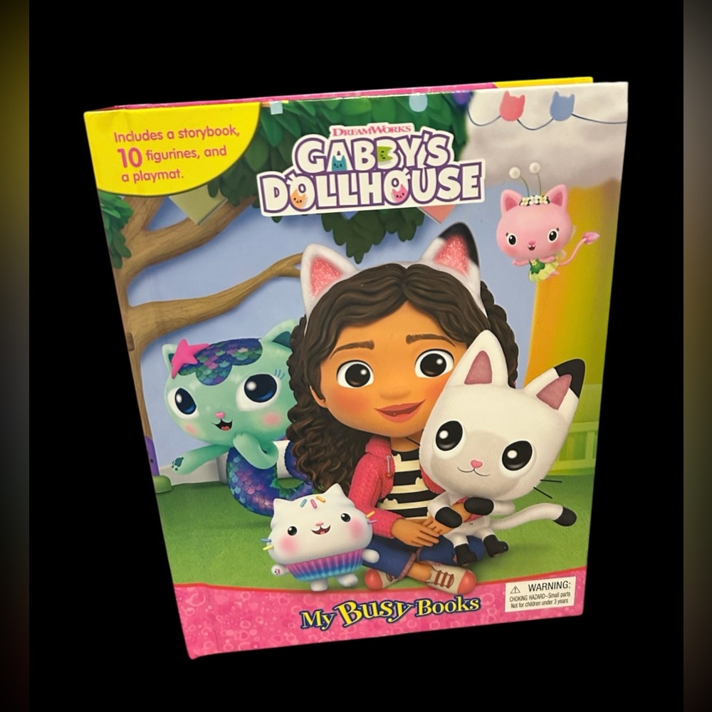 Gabby’s Dollhouse My Busy Book 8 out of 10 toys and floor mat included. Used
